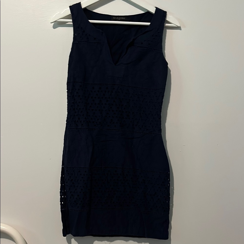 Banana Republic Navy V-neck Sheath Dress Sleeveless